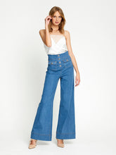 Load image into Gallery viewer, FALSE